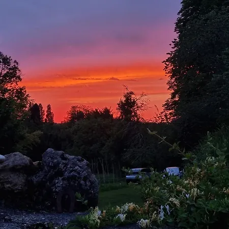 La Maisonnette Du Soleil Couchant En Perigord Holiday home La Gonterie-Boulouneix