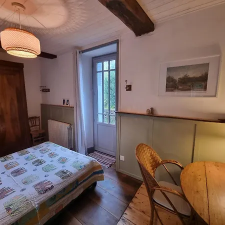 La Maisonnette Du Soleil Couchant En Perigord La Gonterie-Boulouneix