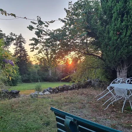 Le Soleil Couchant En Perigord La Gonterie-Boulouneix