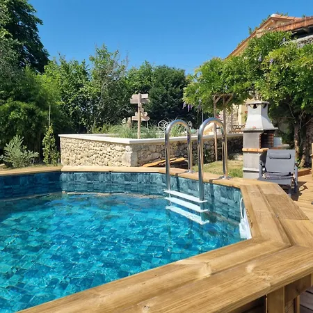 La Maisonnette Du Soleil Couchant En Perigord